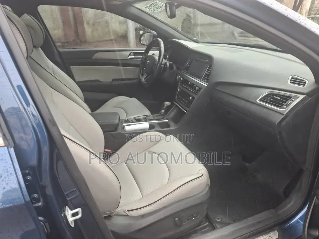 Hyundai Sonata Limited 4dr Sedan (2.4L 4cyl 6A) 2015 Blue