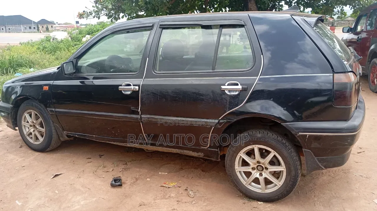 Volkswagen Golf 1999 Black