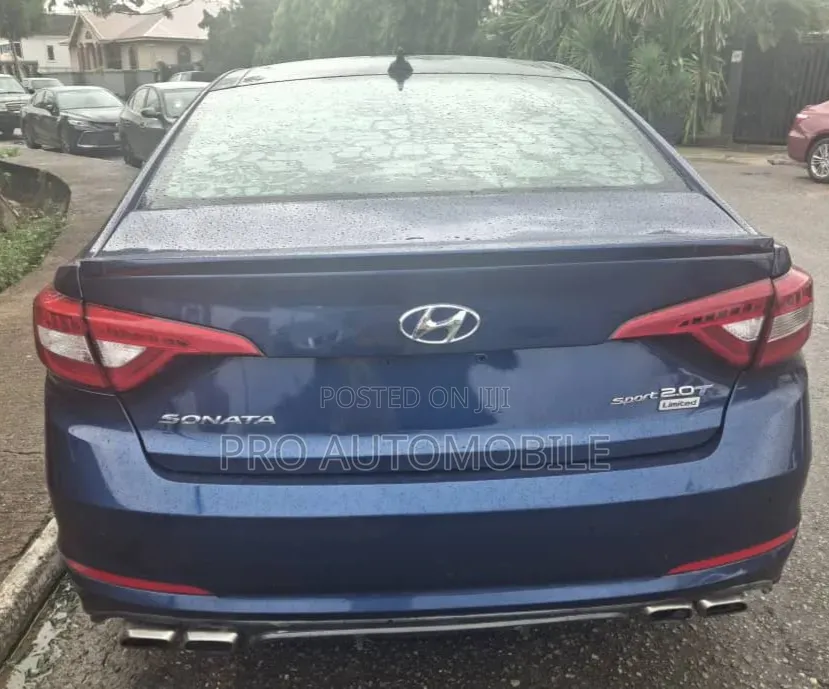 Hyundai Sonata Limited 4dr Sedan (2.4L 4cyl 6A) 2015 Blue
