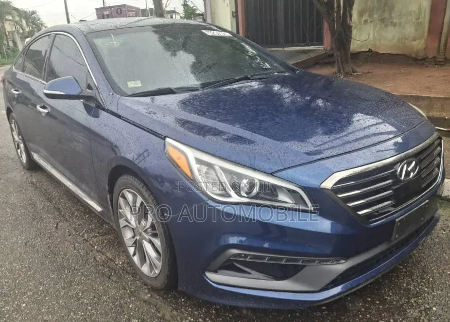 Hyundai Sonata Limited 4dr Sedan (2.4L 4cyl 6A) 2015 Blue