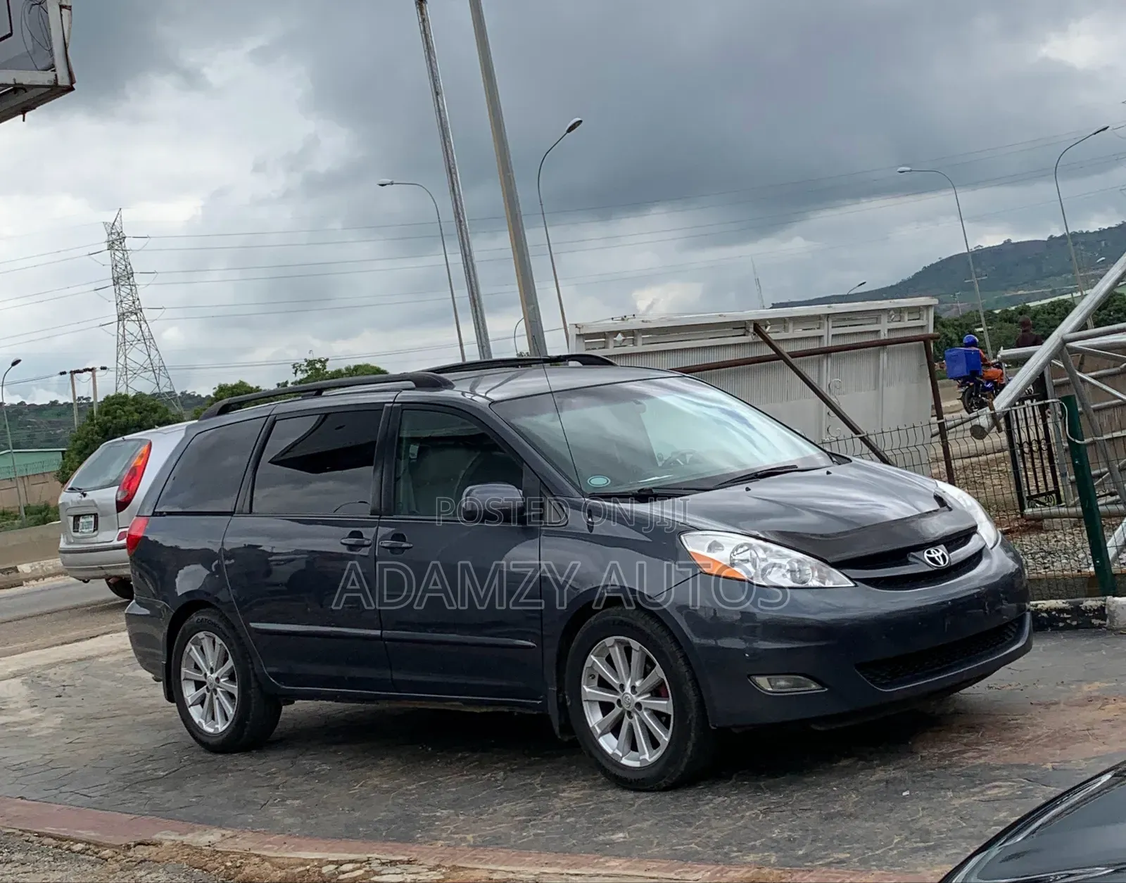 Toyota Sienna 2009 Blue