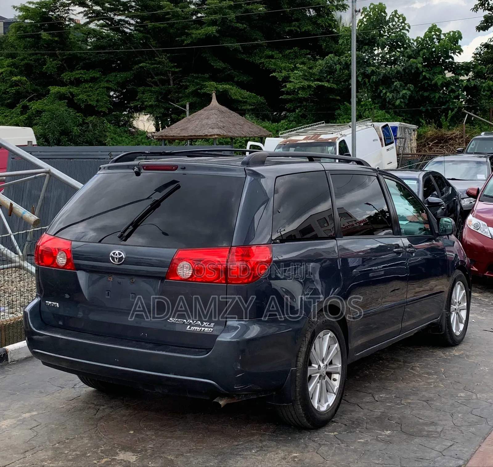 Toyota Sienna 2009 Blue