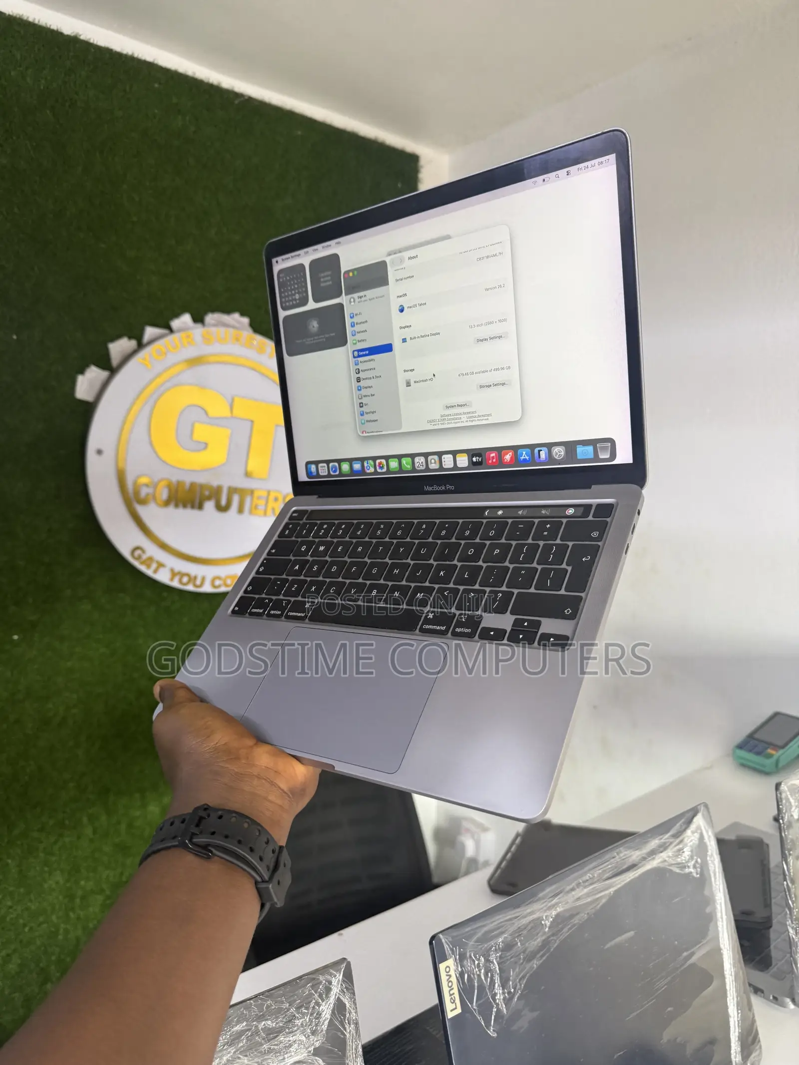New Laptop Apple MacBook Pro 2020 16GB Intel Core i5 SSD 512GB