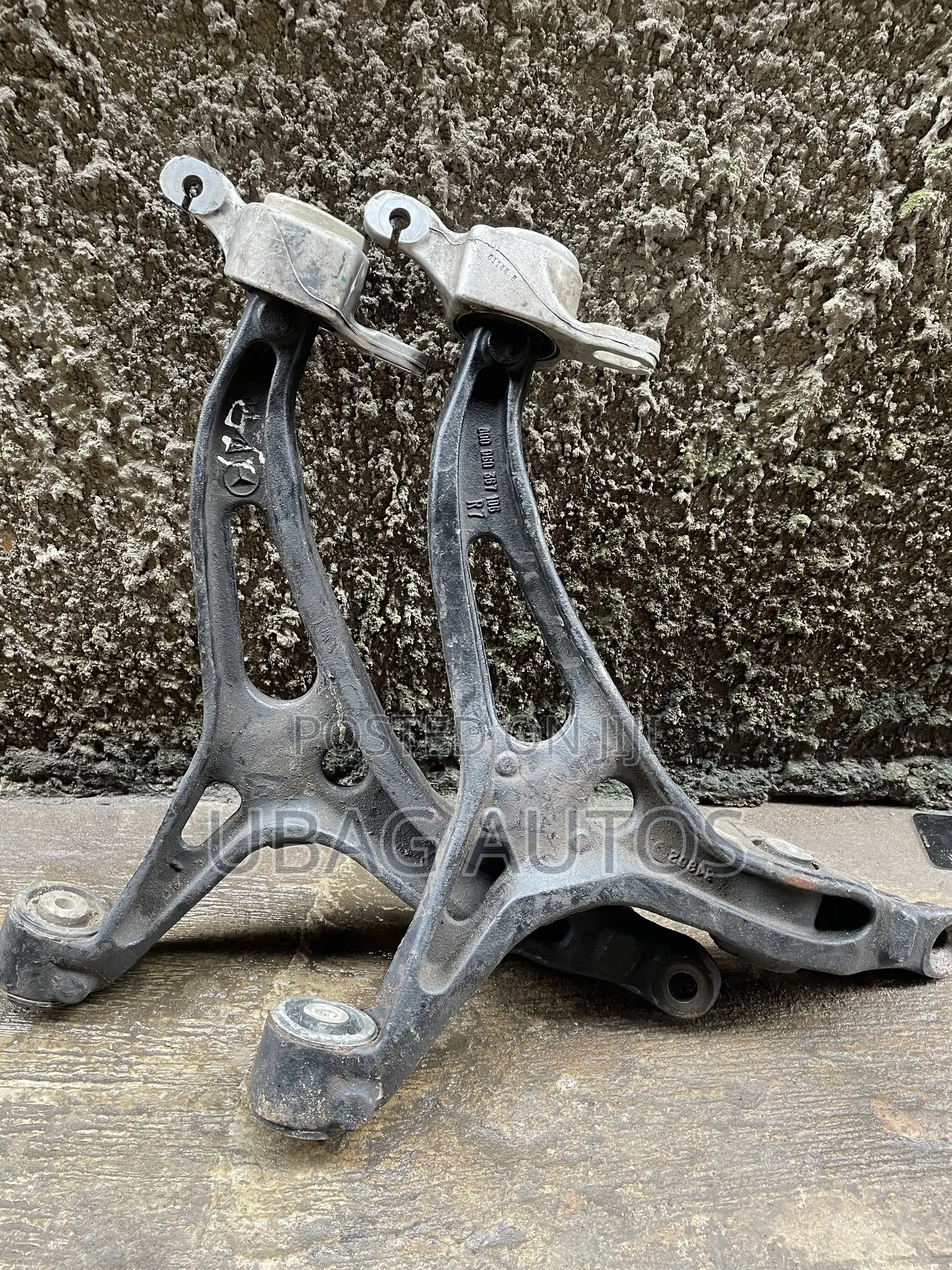 Highest Grade Set of Low Arms ML350 2008 - 2010
