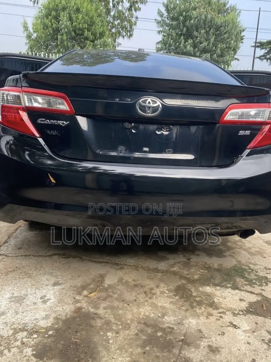 Toyota Camry SE 4dr Sedan (2.5L 4cyl 6A) 2013 Black