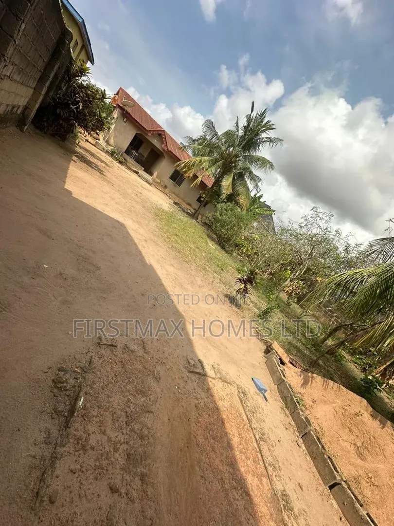 Furnished 3bdrm Bungalow in Ajegunle, Tollgate for sale