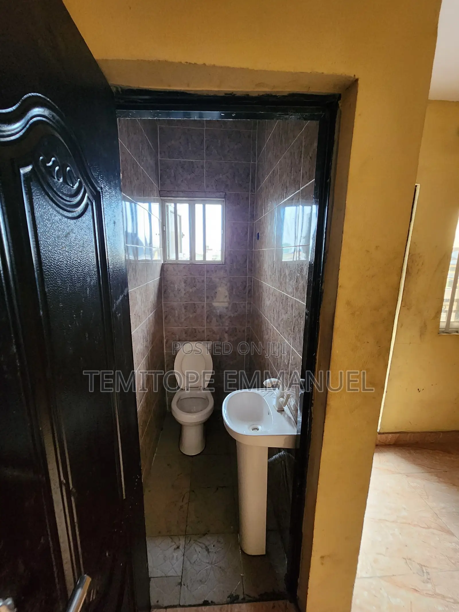 Lovely 1bedroom for Long Lease Good for Commercial Residential