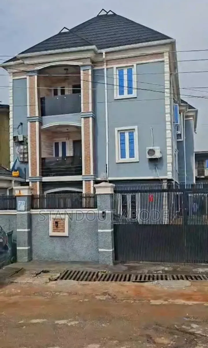 2bdrm Block of Flats in Good Location, Oregun for sale