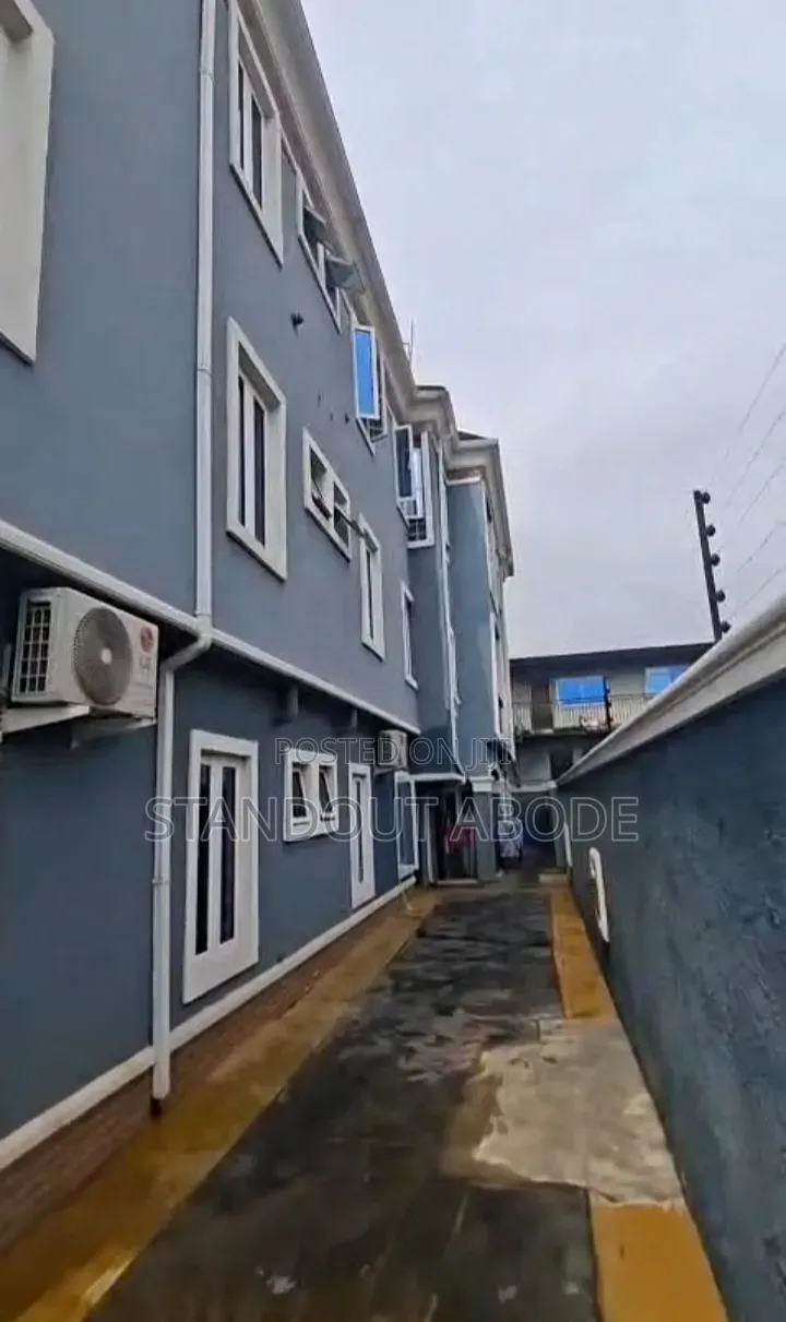 2bdrm Block of Flats in Good Location, Oregun for sale