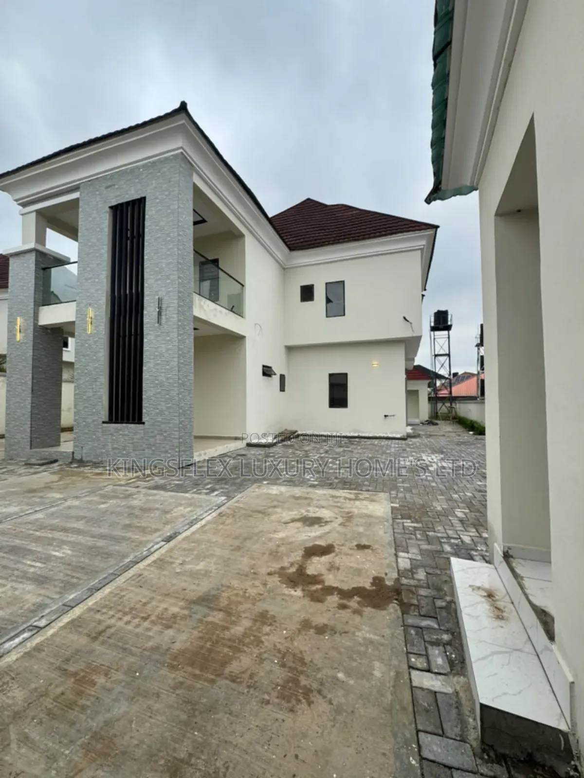 5bdrm Duplex in Estate, Lokogoma for sale