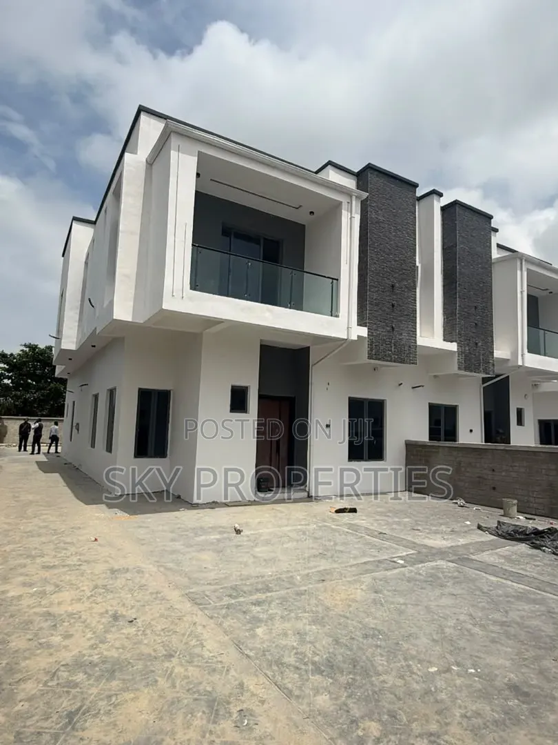 4bdrm Duplex in Victoria Gardens, Ikota for rent