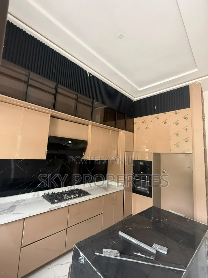 4bdrm Duplex in Victoria Gardens, Ikota for rent
