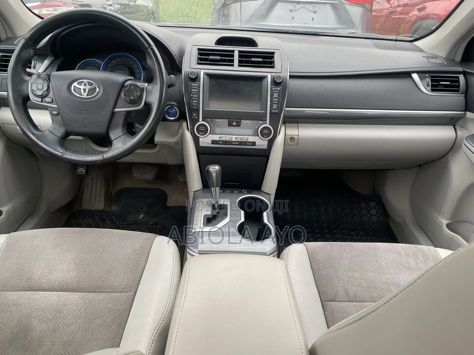 Toyota Camry Hybrid XLE 2012 Gray