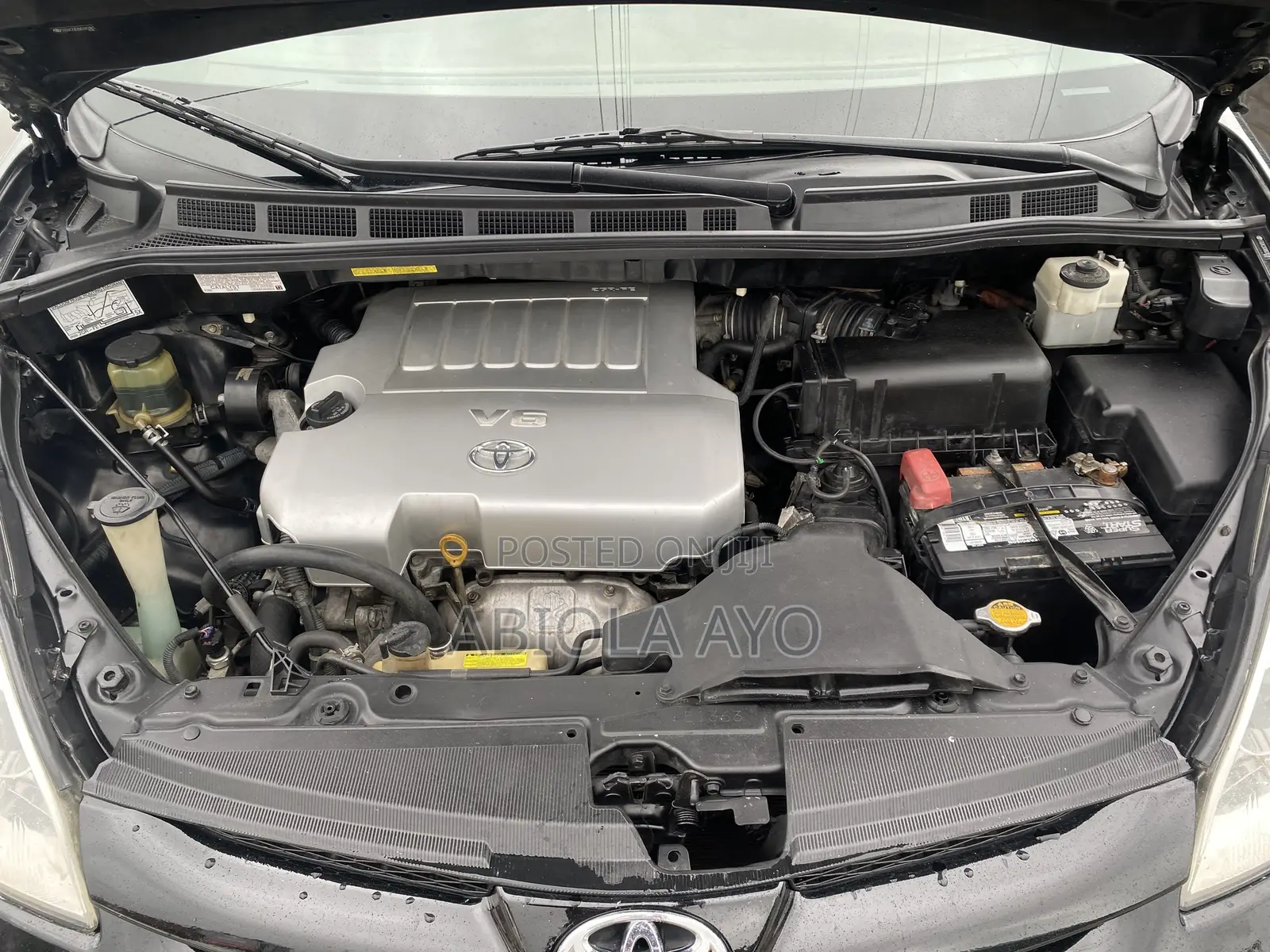 Toyota Camry Hybrid XLE 2012 Gray