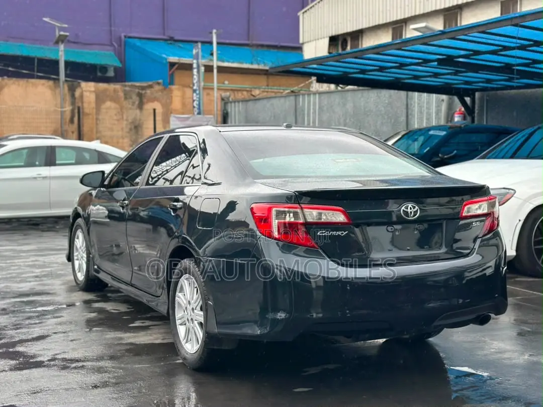 Toyota Camry 2013 Black
