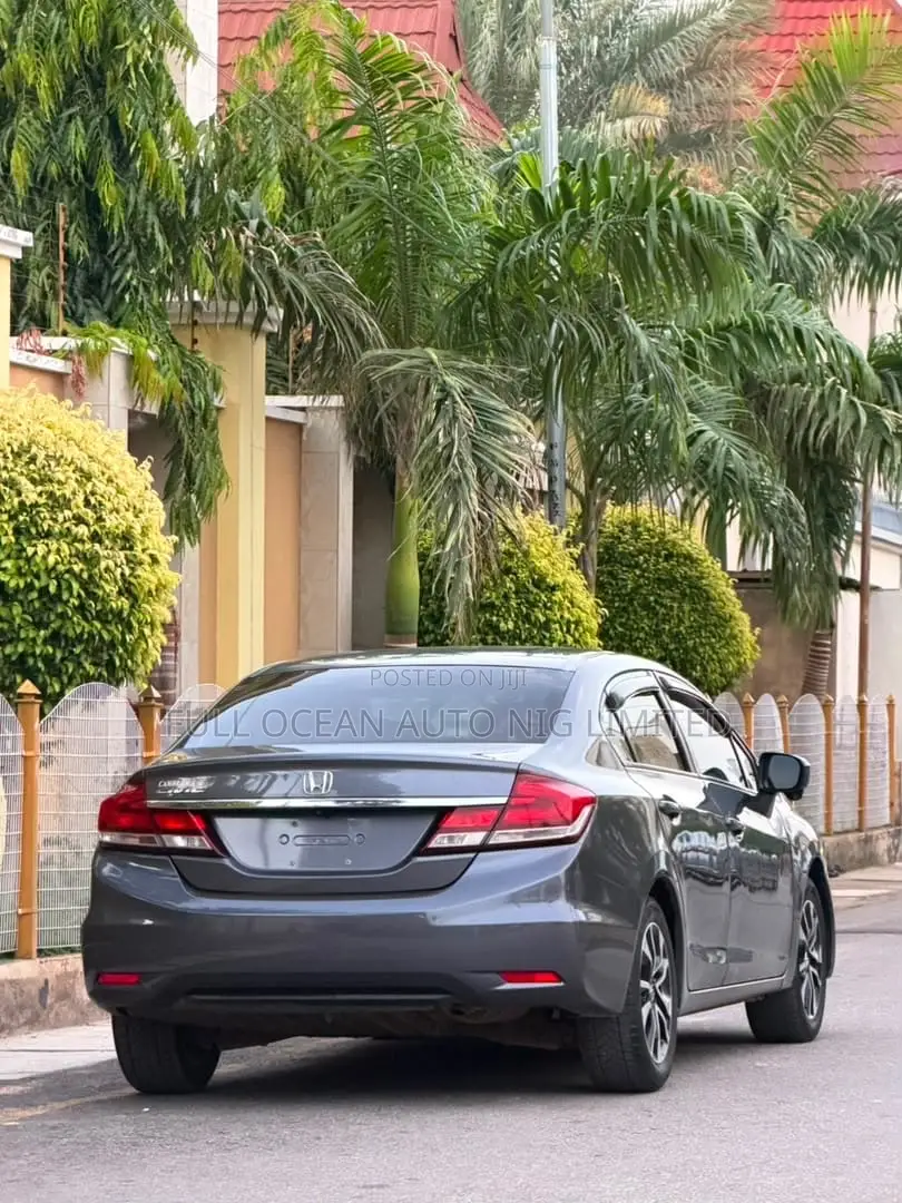 Honda Civic EX 4dr Sedan (1.8L 4cyl CVT) 2015 Gray
