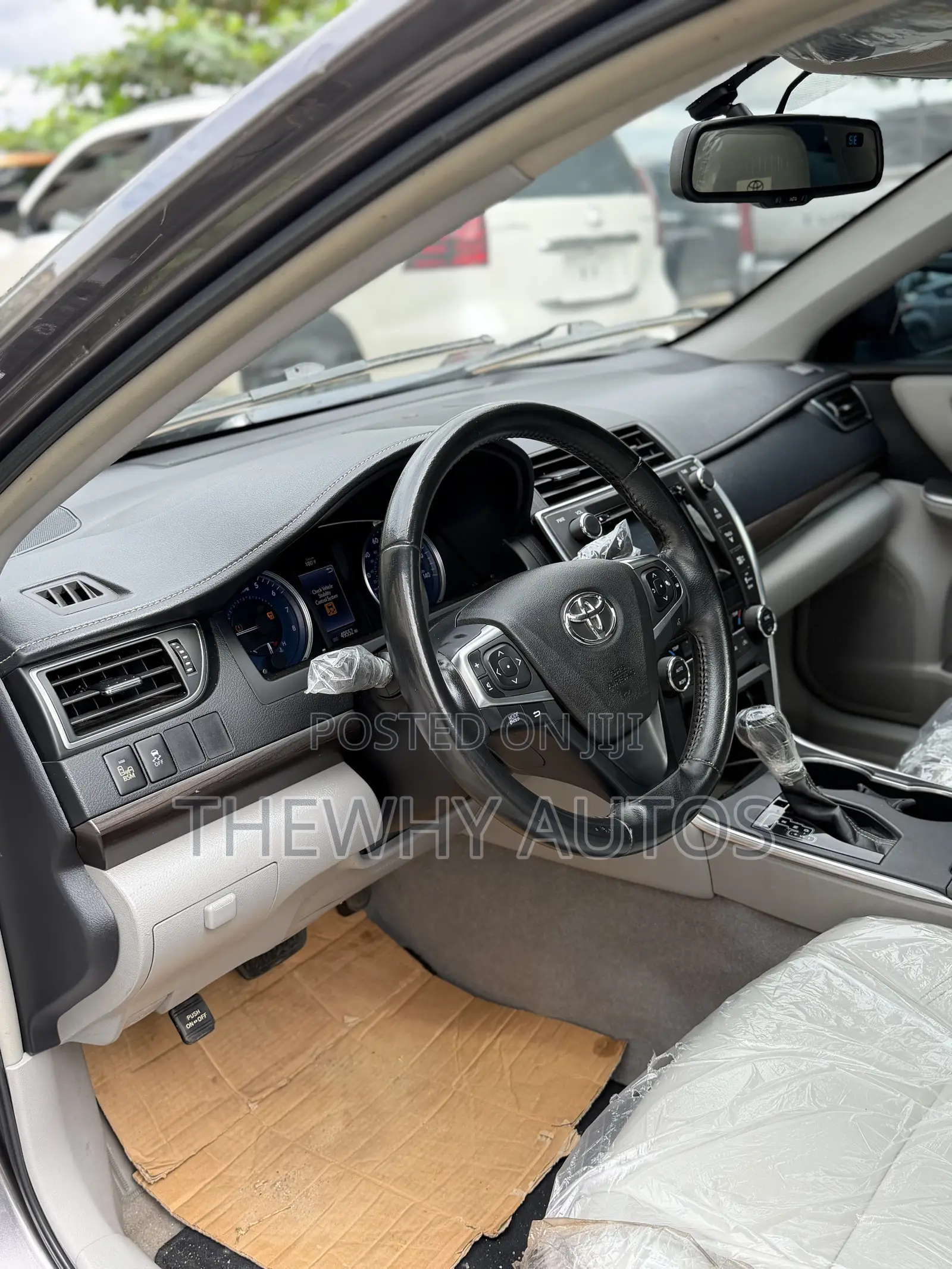 Toyota Camry XLE 4dr Sedan (2.5L 4cyl 6A) 2015 Gray