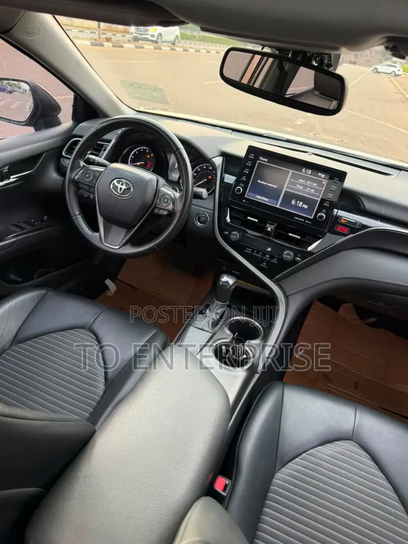 Toyota Camry 2021 Gray