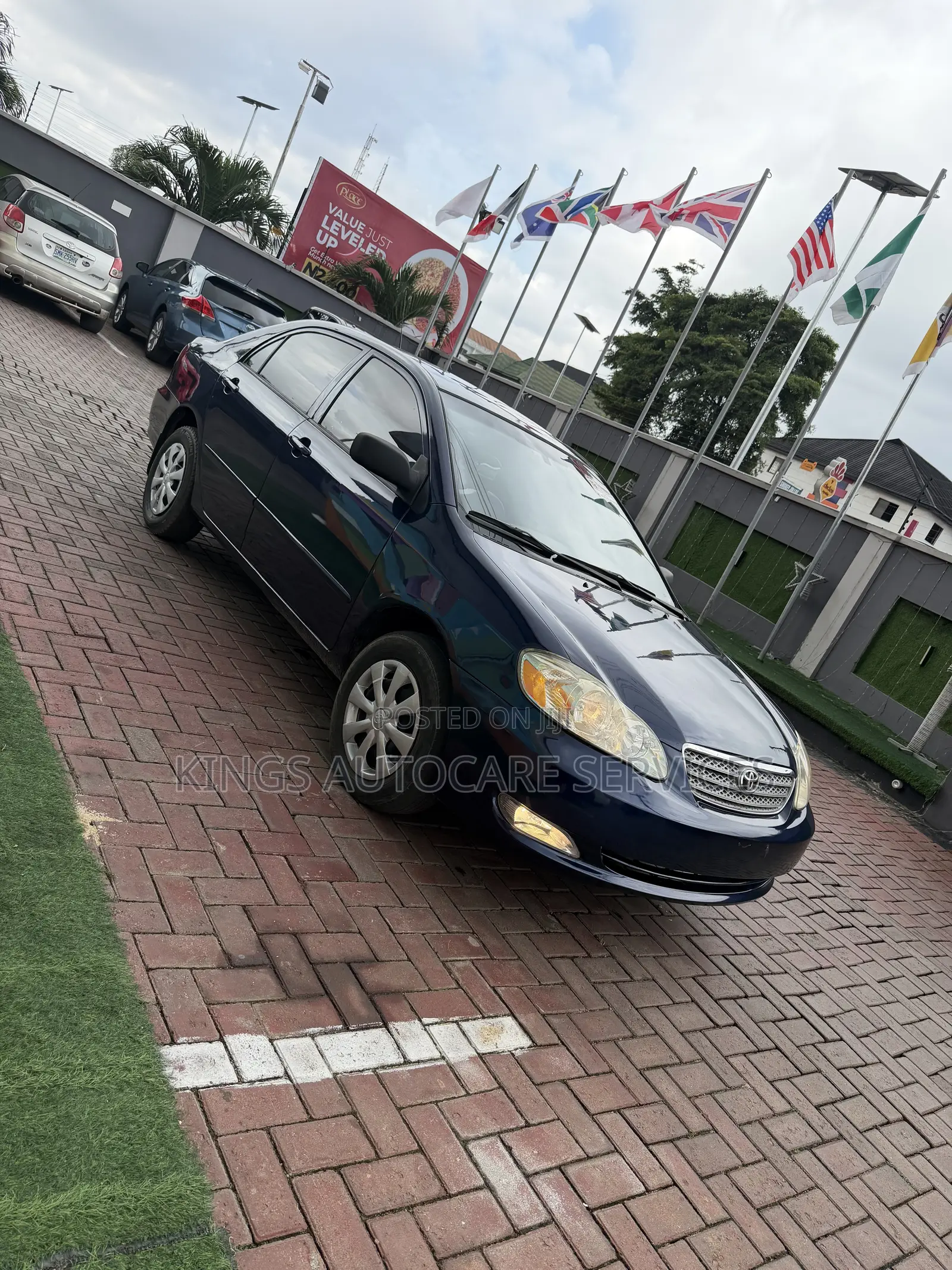 Toyota Corolla LE 2005 Blue