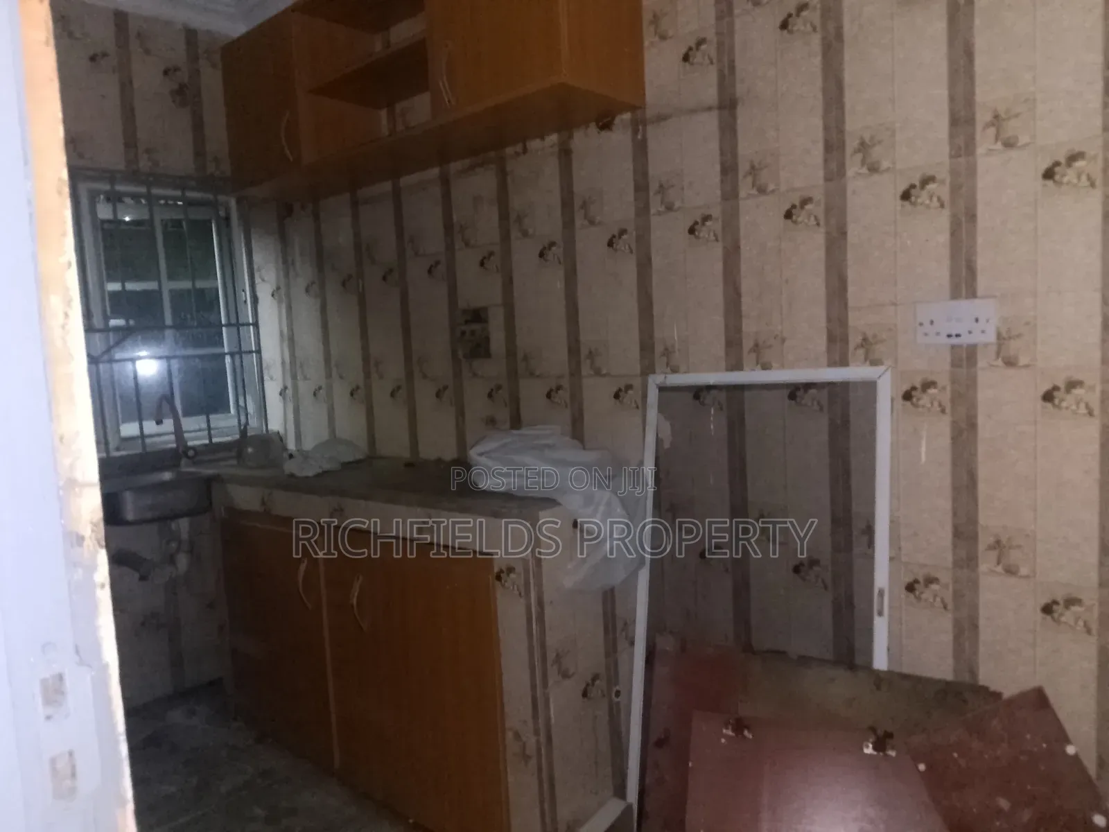 2bdrm Apartment in Pathfinder Estate, Obafemi-Owode for rent