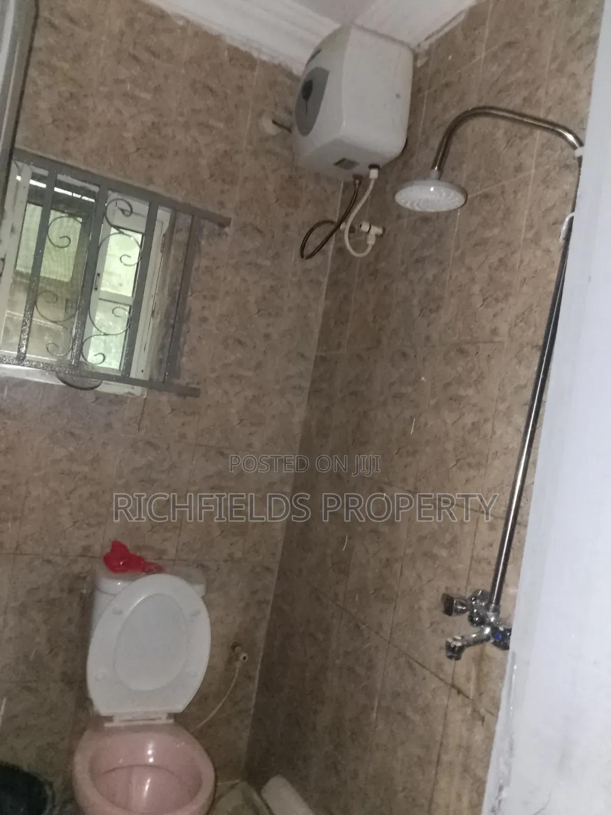 2bdrm Apartment in Pathfinder Estate, Obafemi-Owode for rent