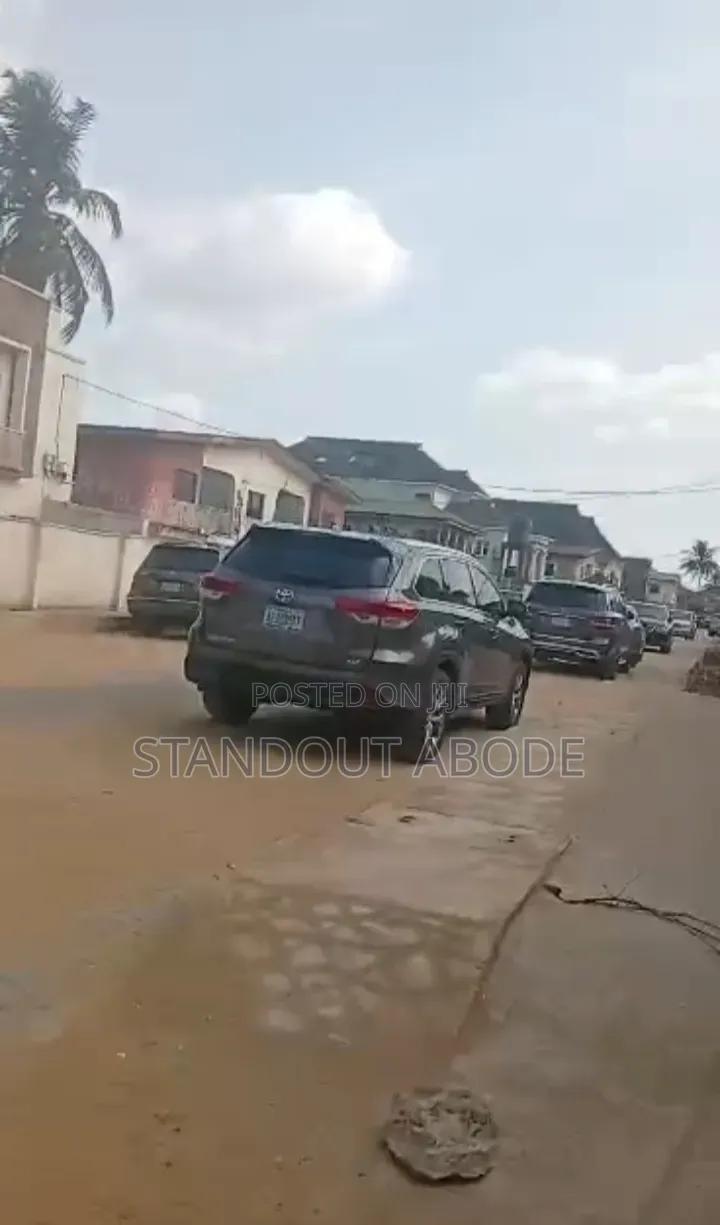 2bdrm Block of Flats in Unity Estate for sale