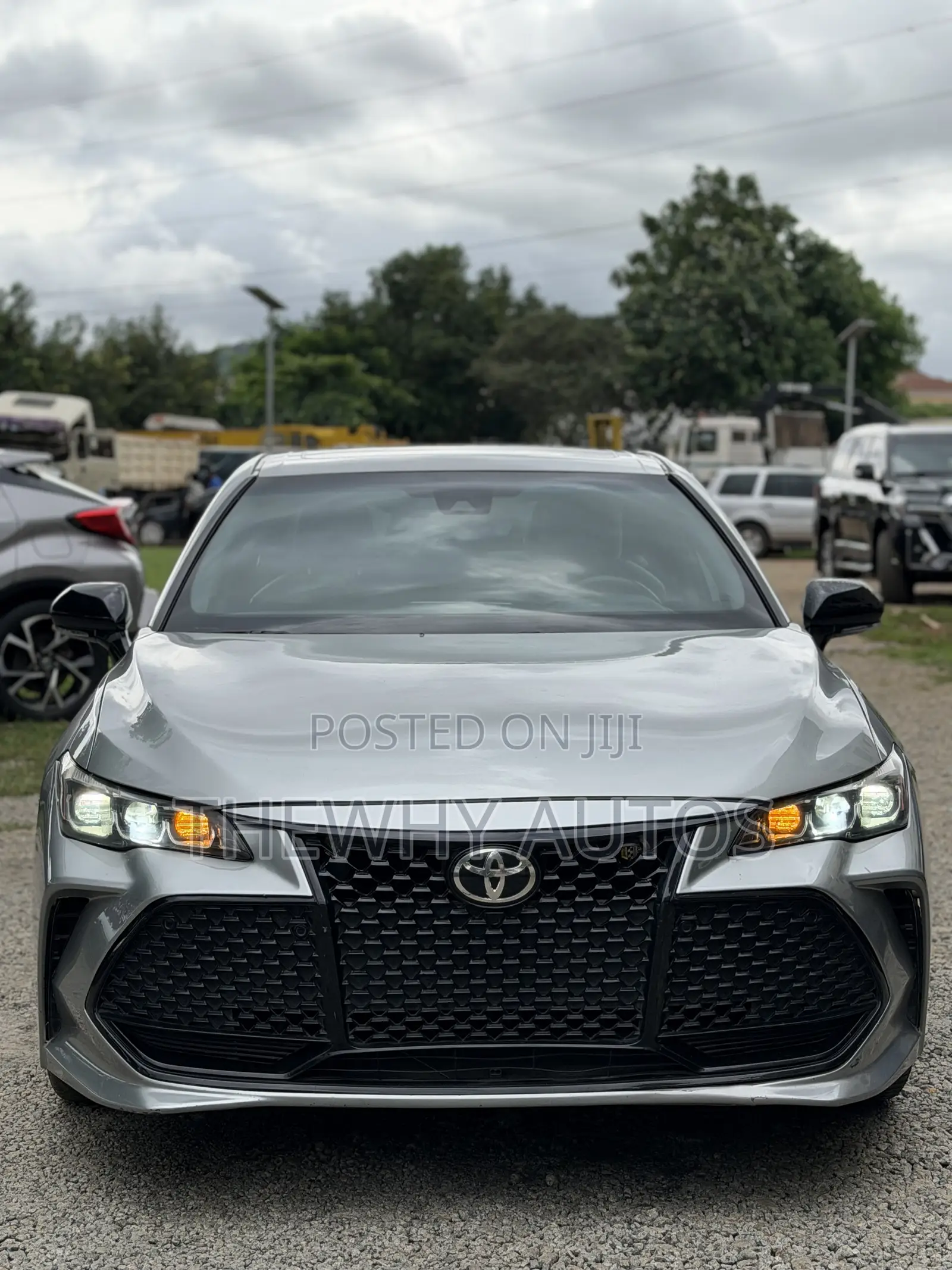 Toyota Avalon XSE FWD Sedan (3.5L V6 8A) 2019 Silver