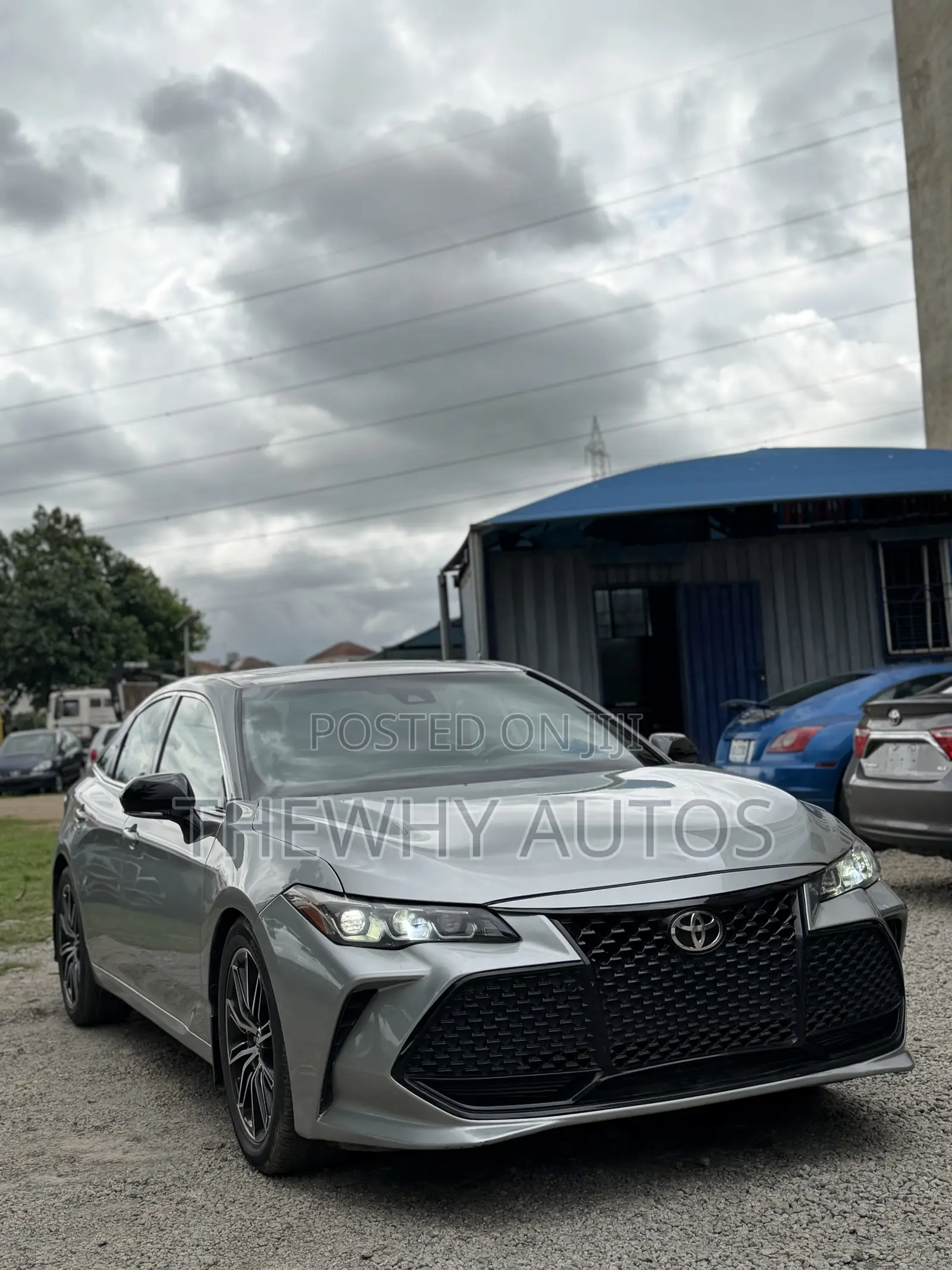 Toyota Avalon XSE FWD Sedan (3.5L V6 8A) 2019 Silver