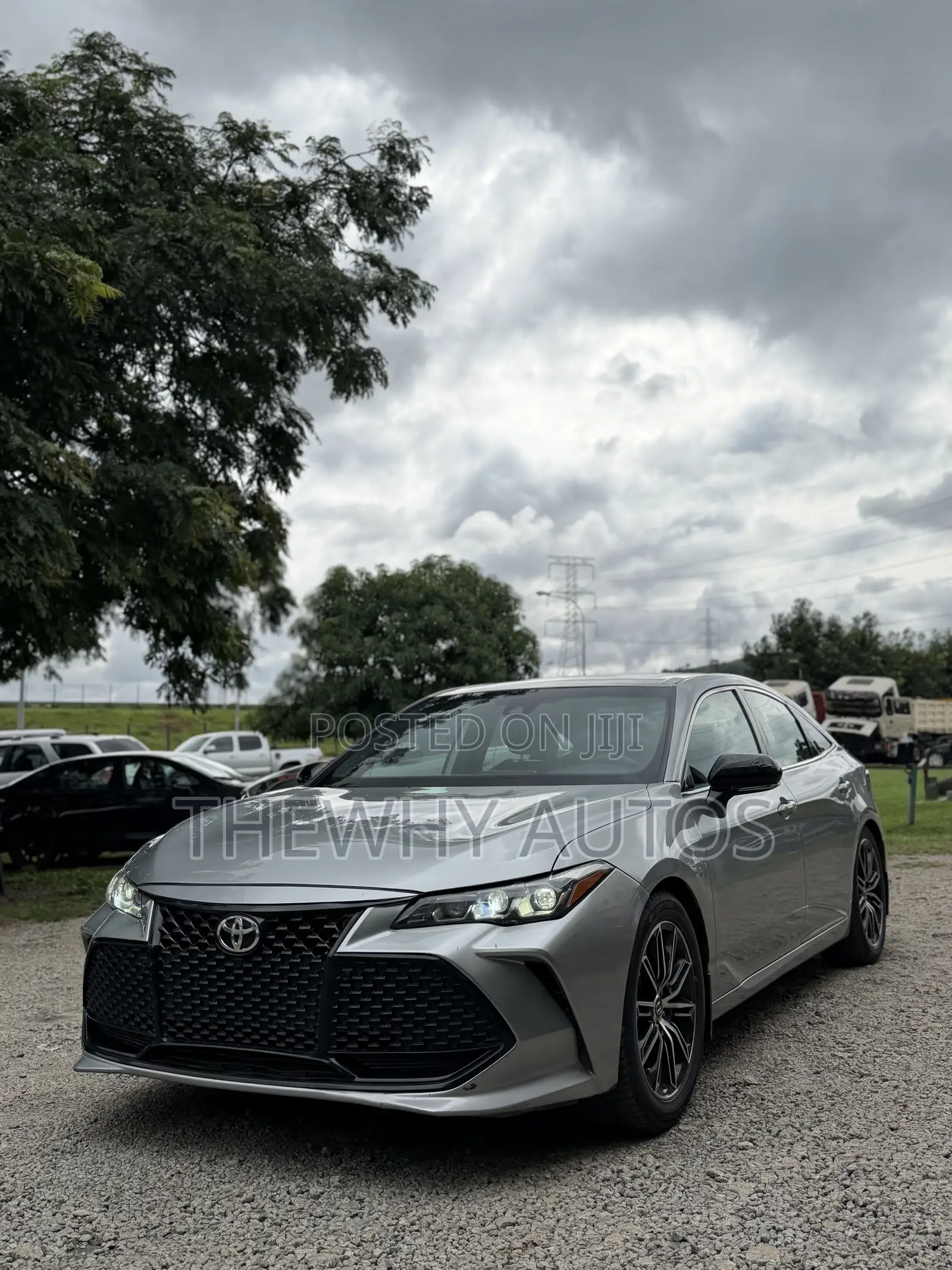 Toyota Avalon XSE FWD Sedan (3.5L V6 8A) 2019 Silver