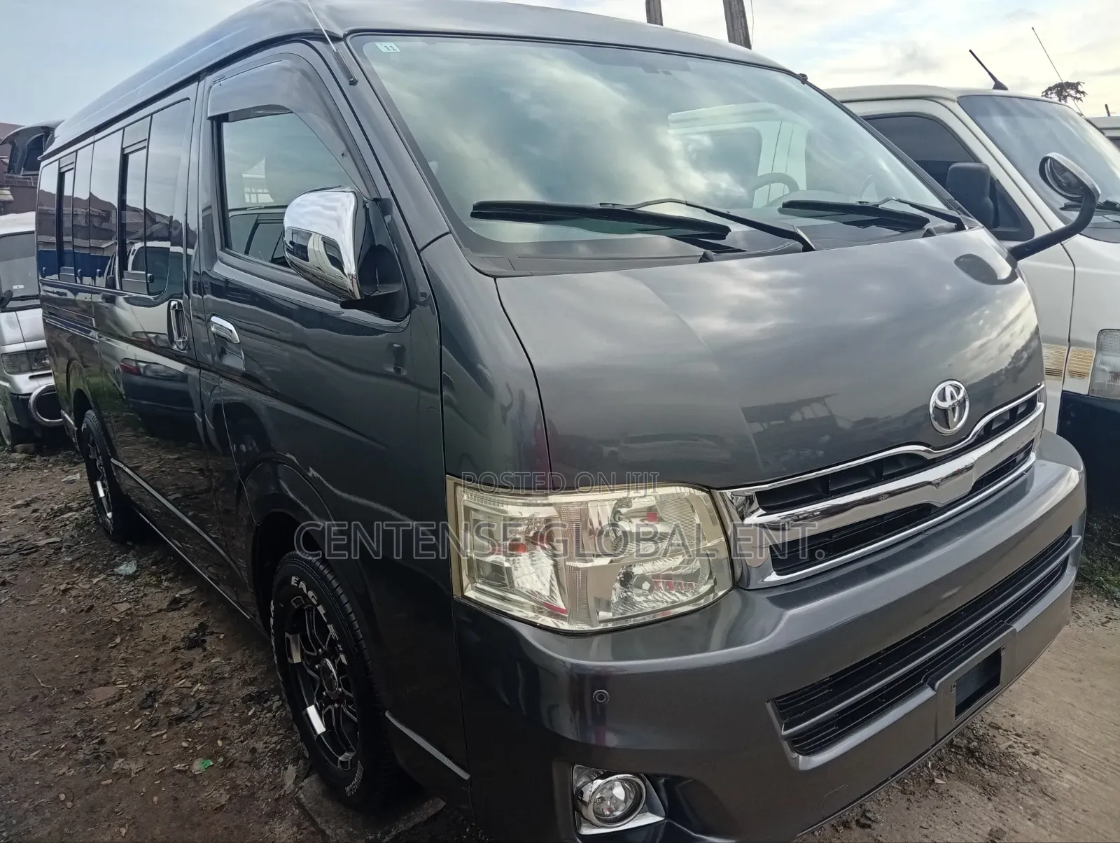 Toyota HiAce 2012 Grey