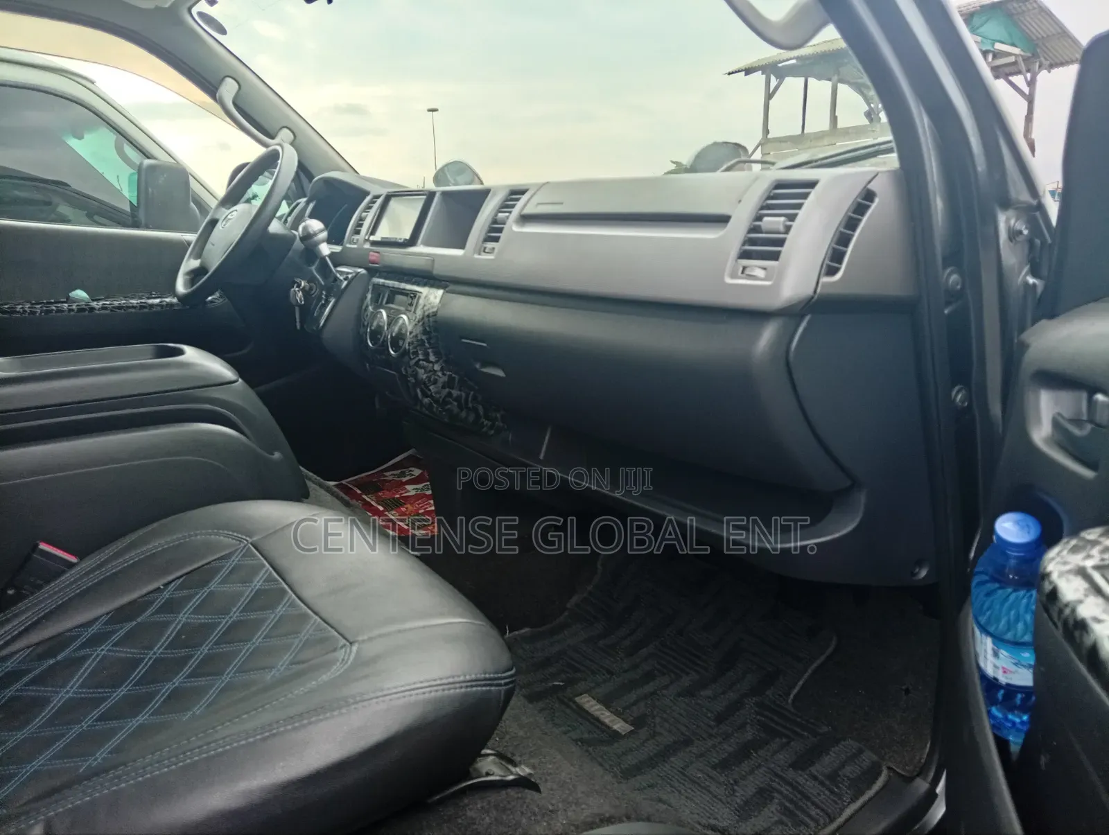 Toyota HiAce 2012 Grey