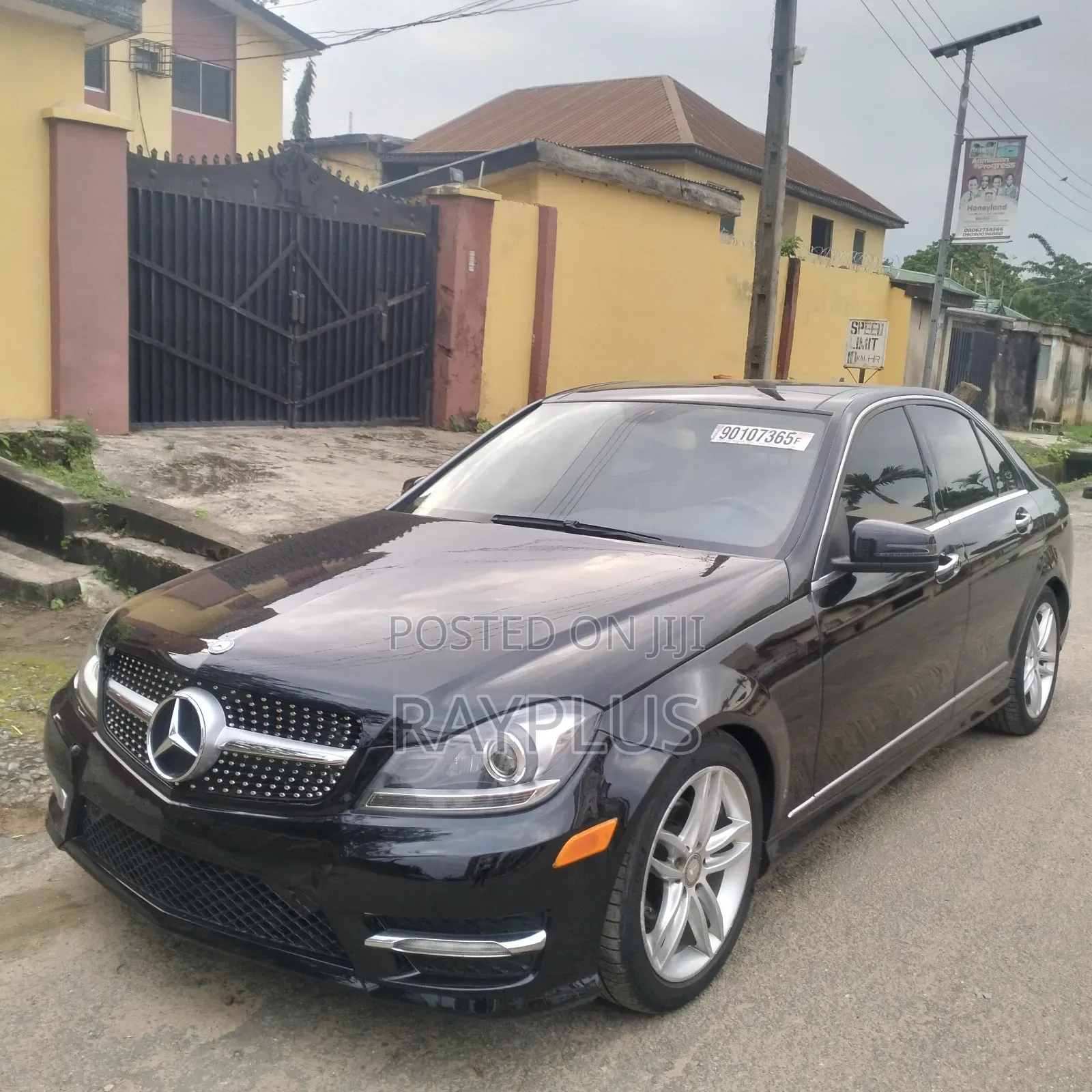 Mercedes-Benz C300 2012 Black