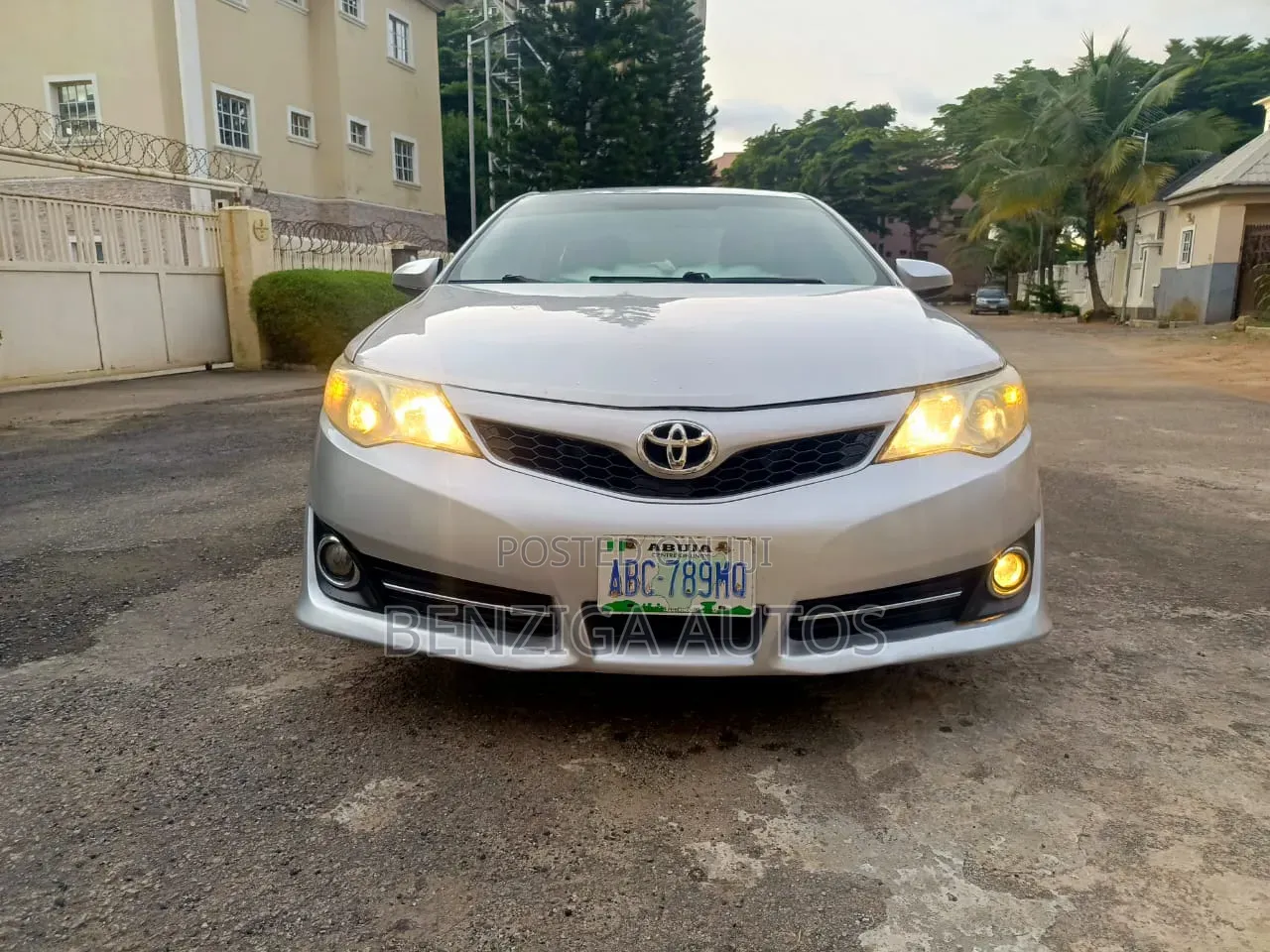 Toyota Camry 2014 Silver