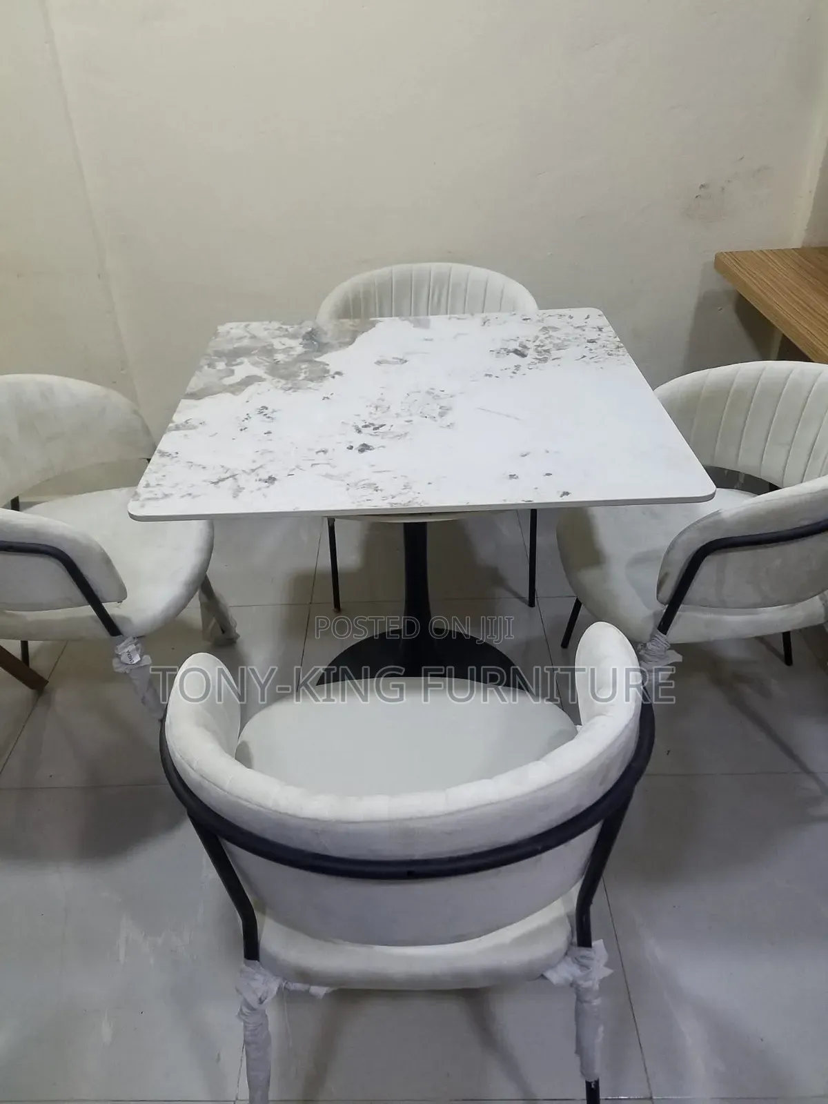 Imported Restaurant Marble Top Dining Table Set With Black Metal Leg