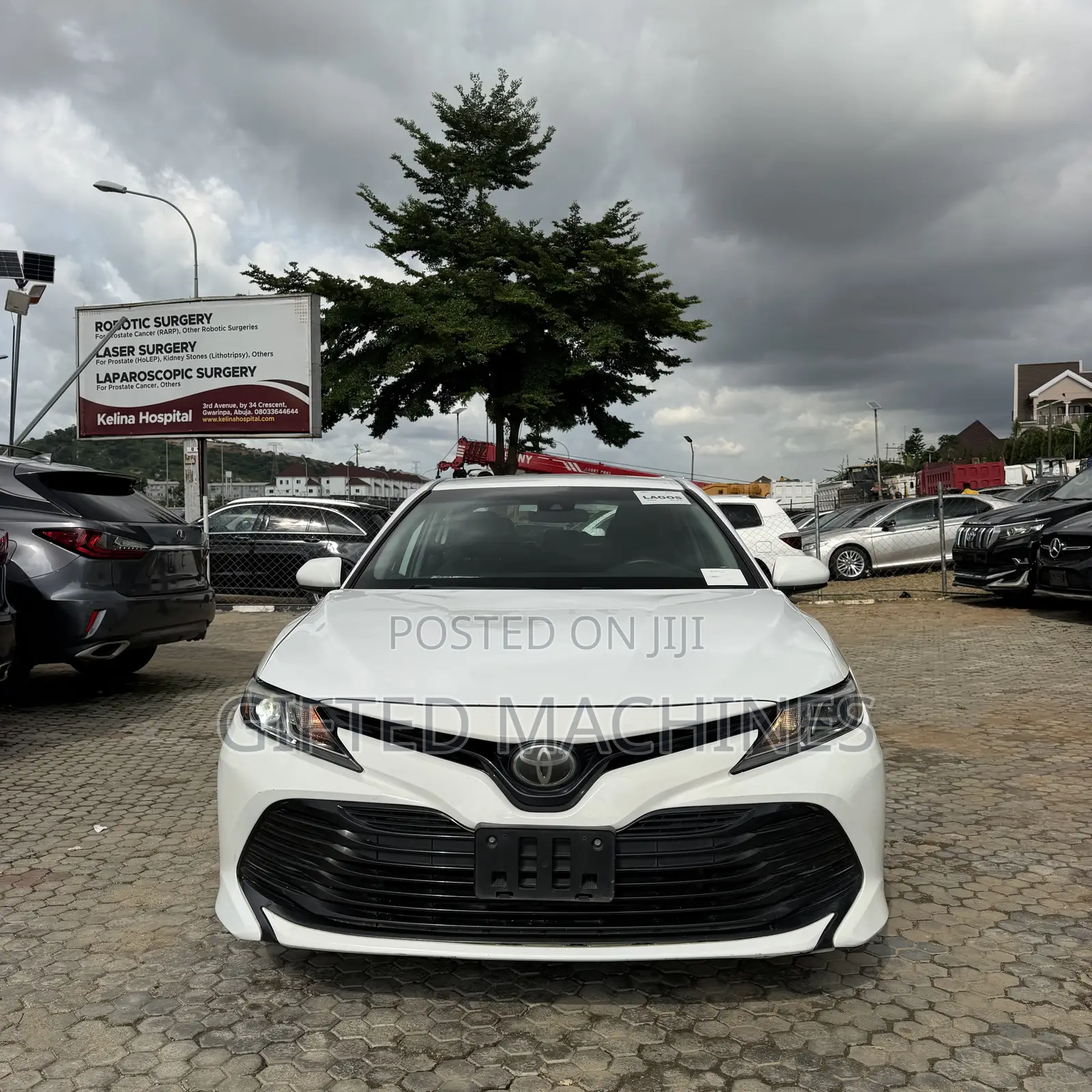 Toyota Camry 2018 White