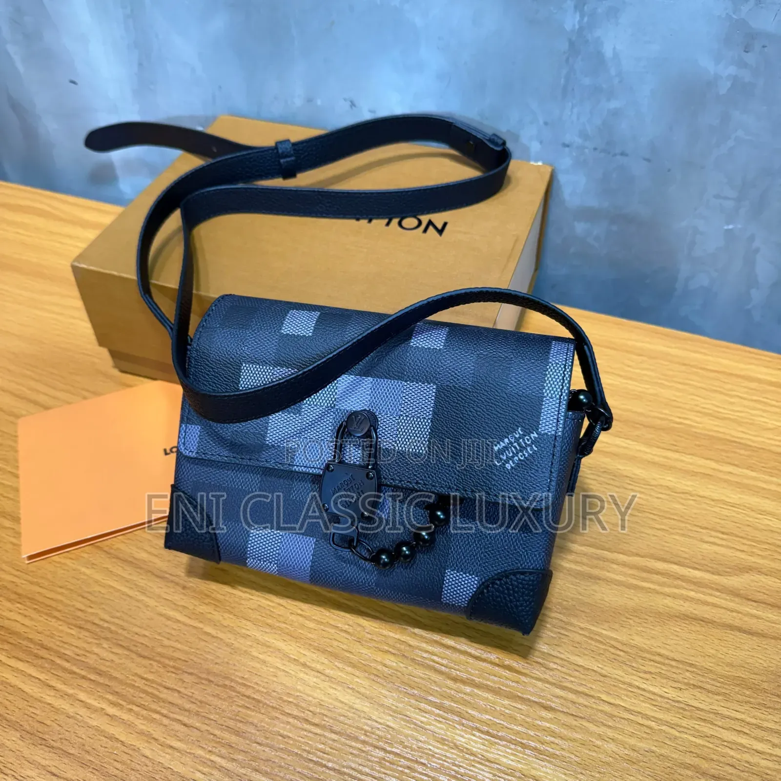 Louis Vuitton Luxury Men's Crossbody Bags Best Quality Well Branded