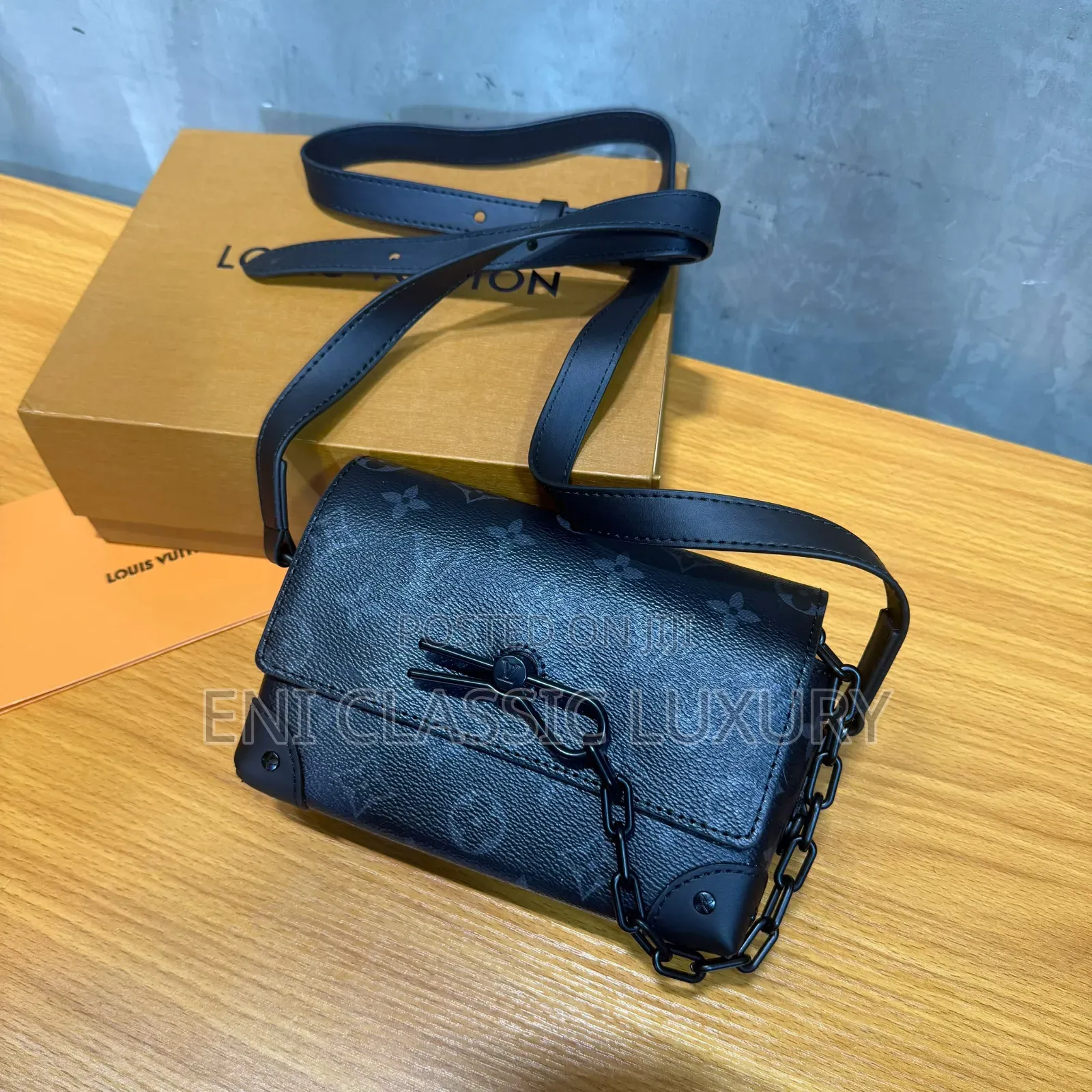 Louis Vuitton Luxury Men's Crossbody Bags Best Quality Well Branded