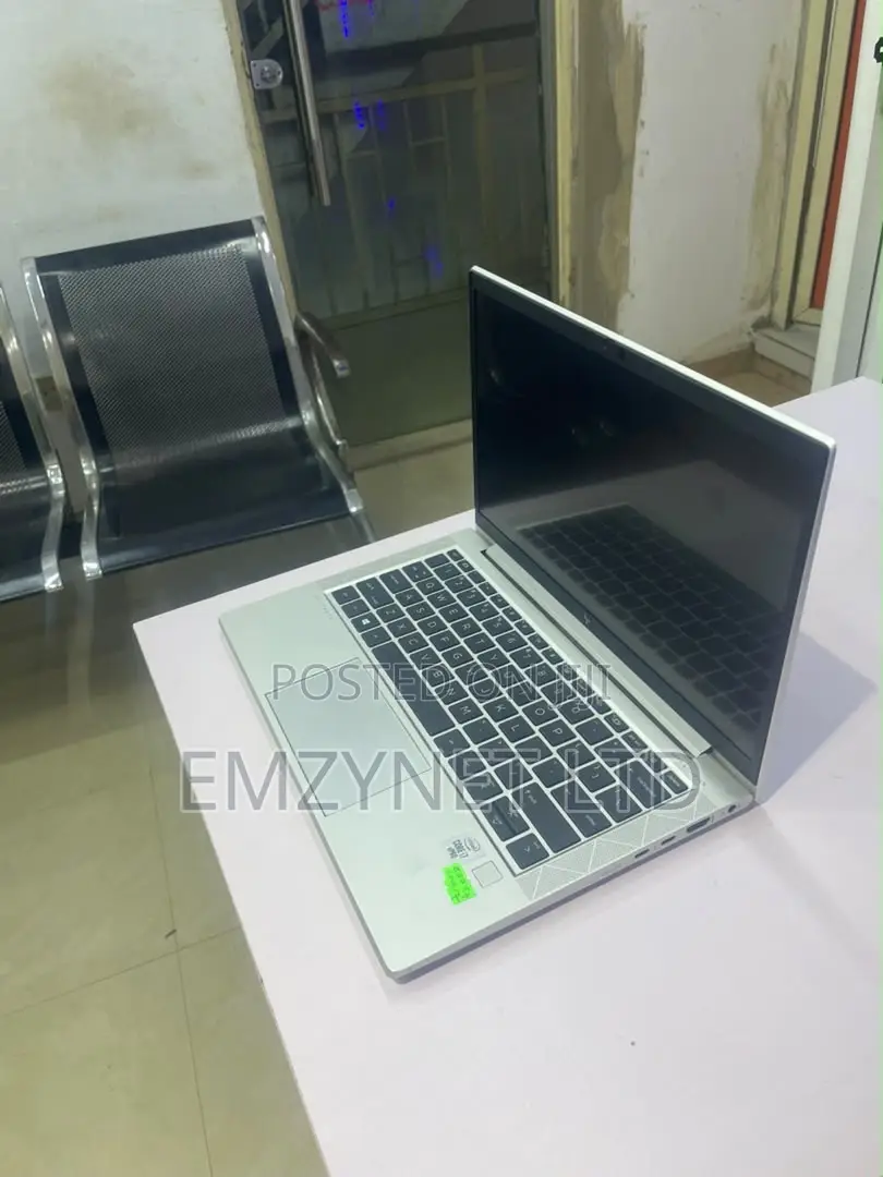 Laptop HP EliteBook 830 G7 16GB Intel Core i7 SSD 256GB