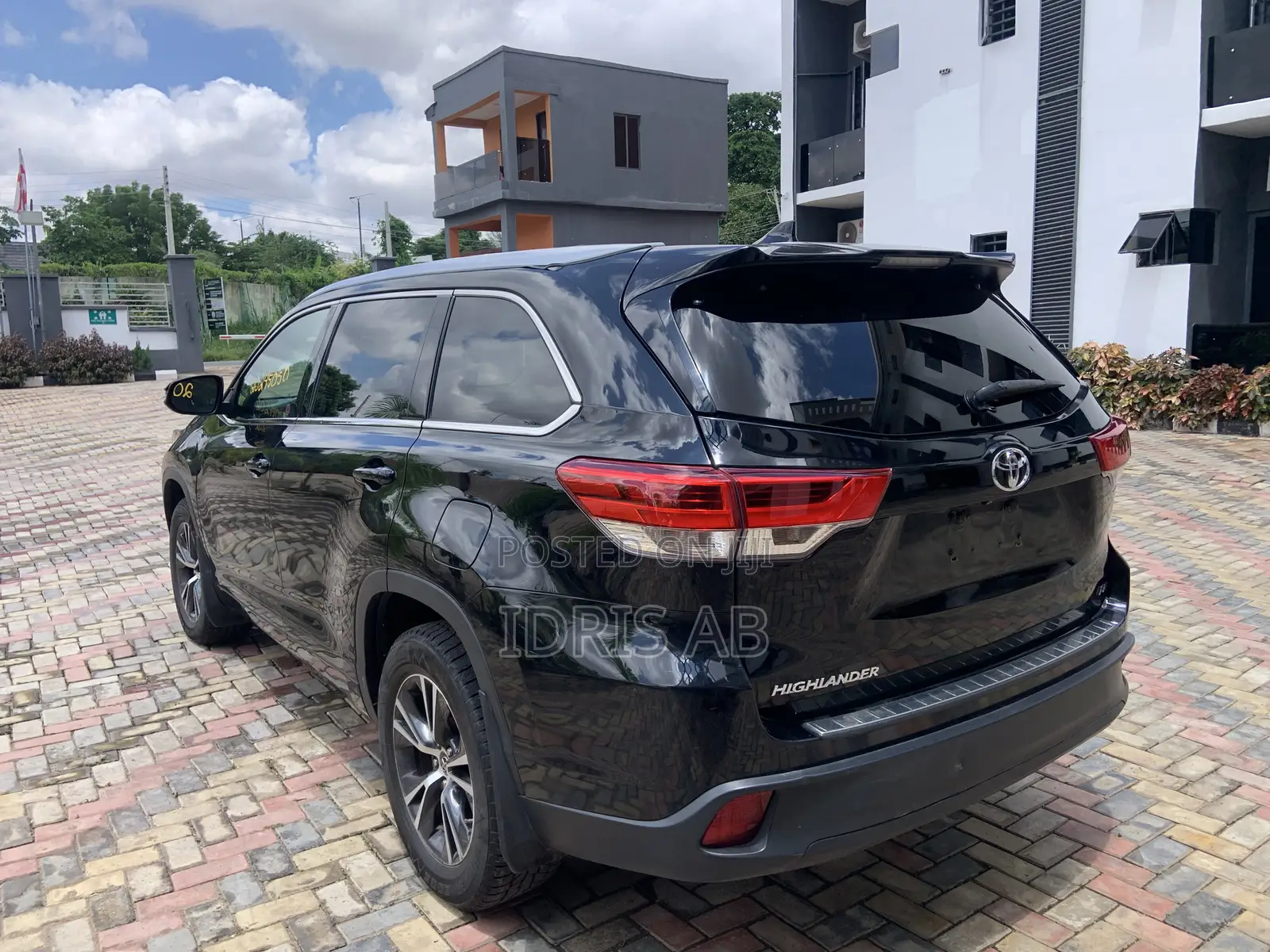 Toyota Highlander LE 4dr SUV AWD (3.5L 6cyl 6A) 2015 Black