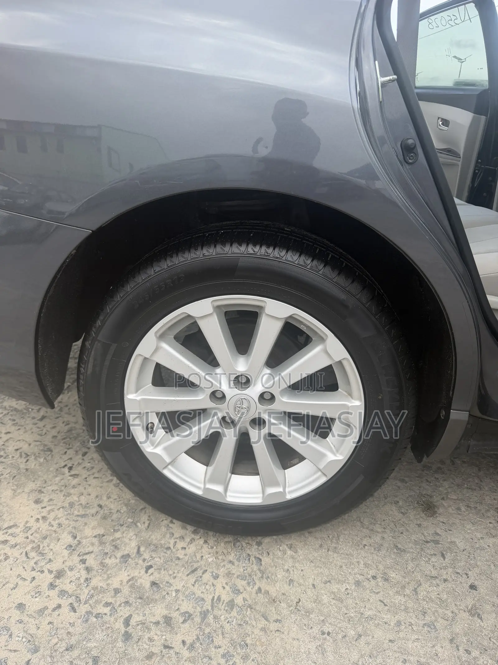 Toyota Venza XLE 2010 Gray
