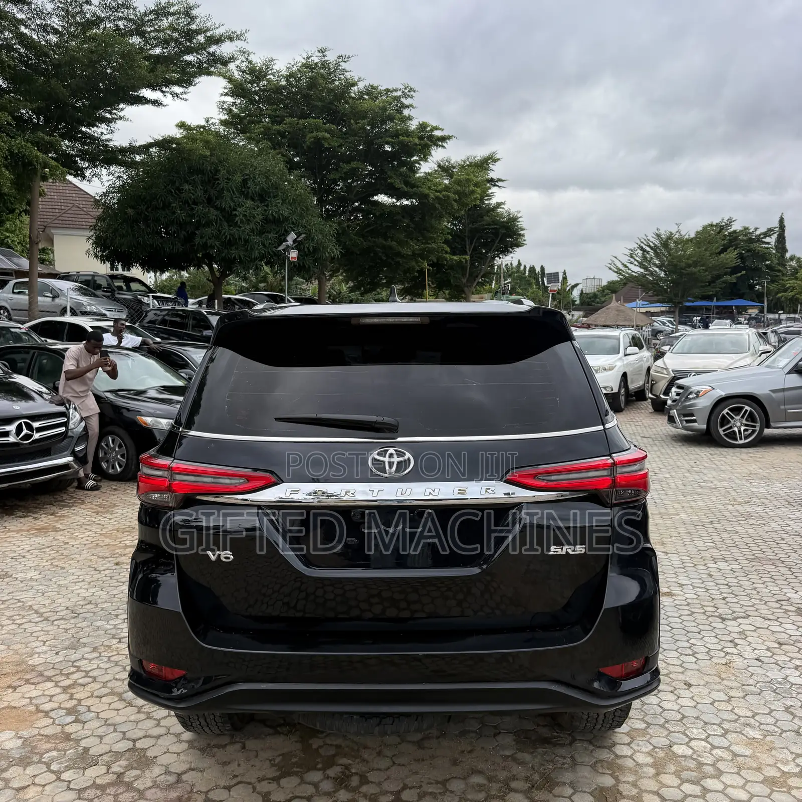 Toyota Fortuner 2019 Black