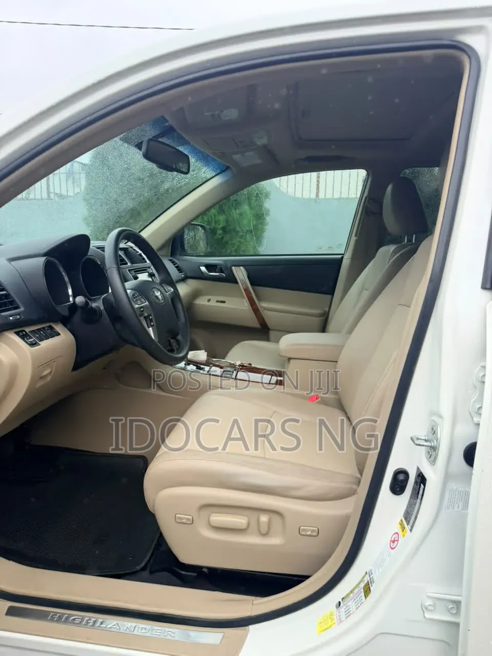 Toyota Highlander Limited 3.5l 4WD 2013 White