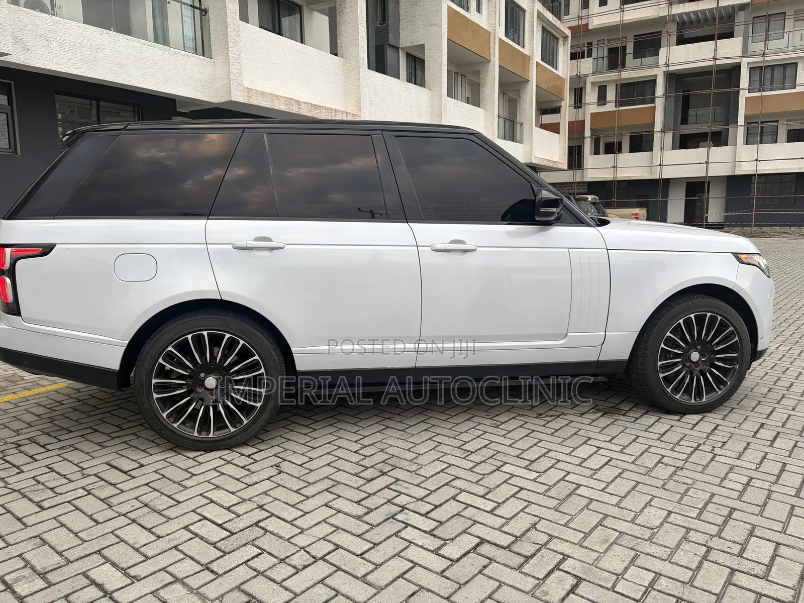 Land Rover Range Rover 3.0L V6 Supercharged 2019 White