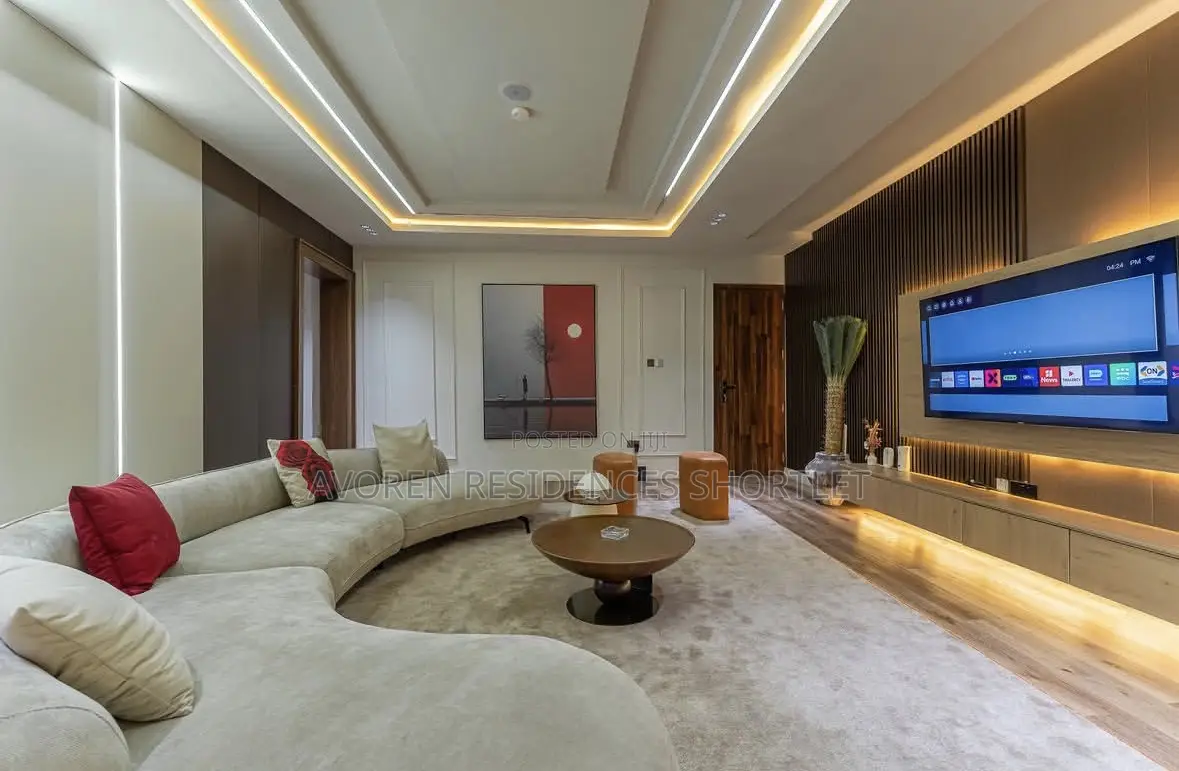 Beautiful Two Bedroom Apartment Shortlet