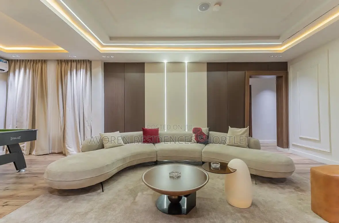 Beautiful Two Bedroom Apartment Shortlet
