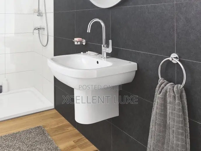 GROHE Wall Mount Ceramic Wash Hand Basin