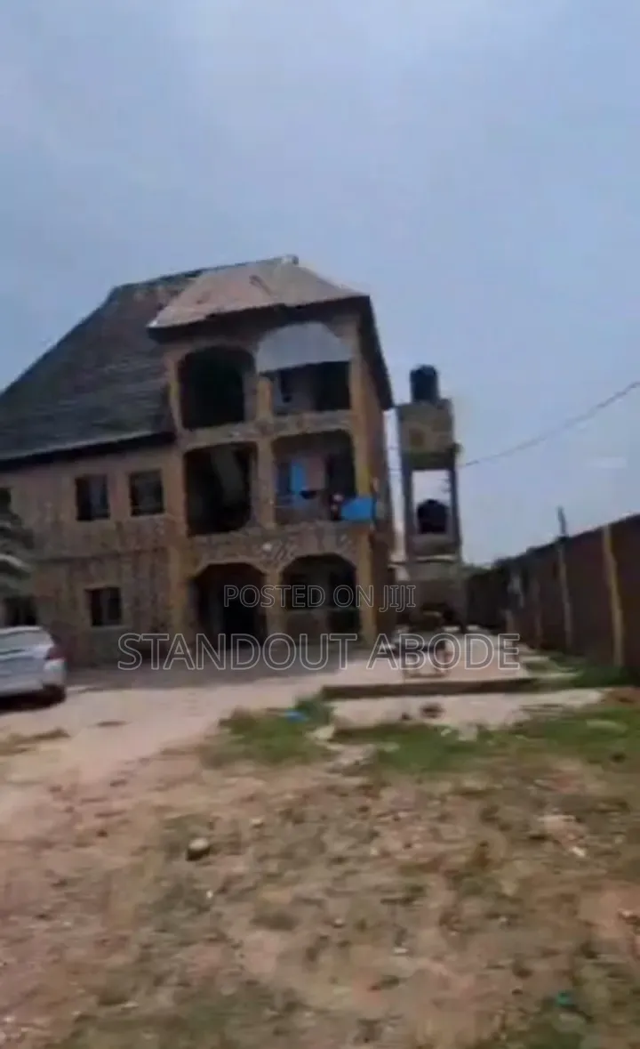 2bdrm Block of Flats in Good Location, Abaranje for sale