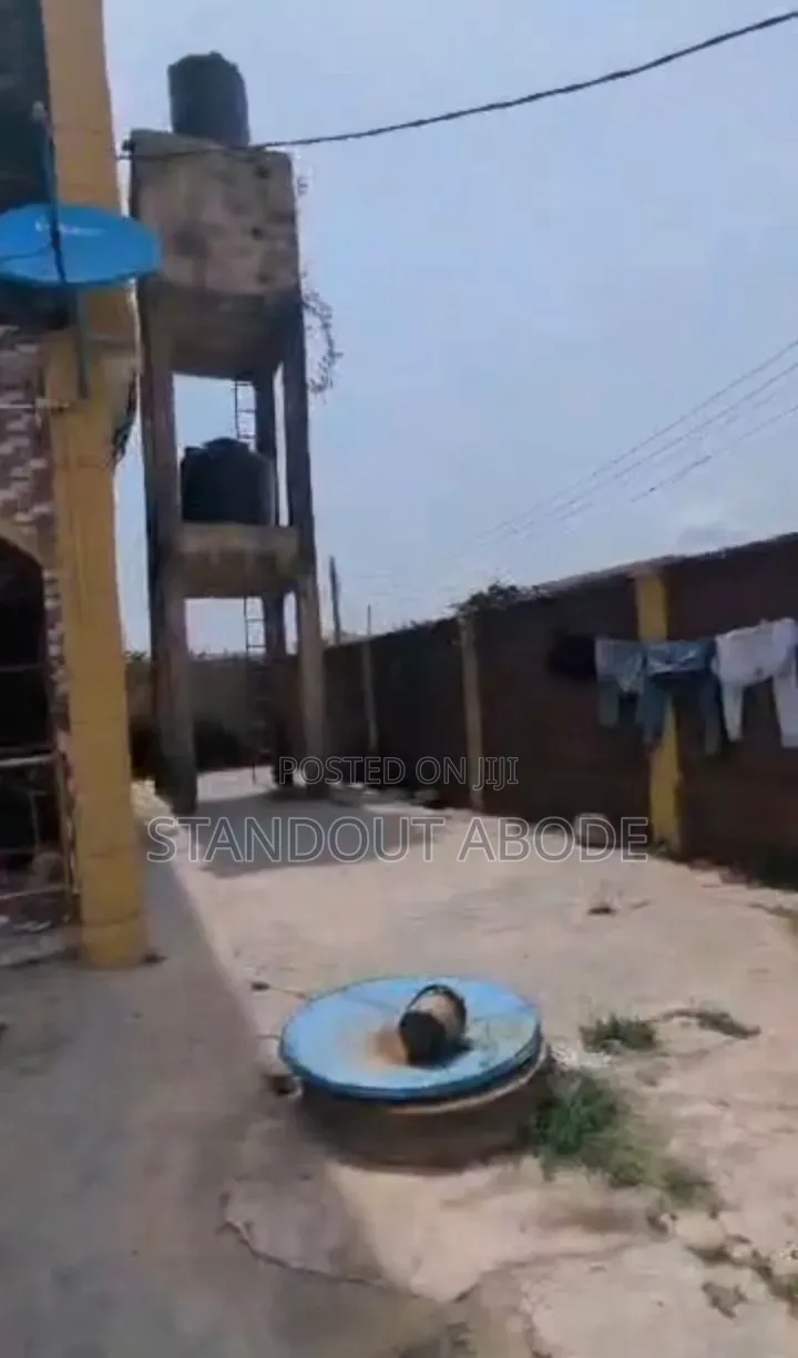 2bdrm Block of Flats in Good Location, Abaranje for sale