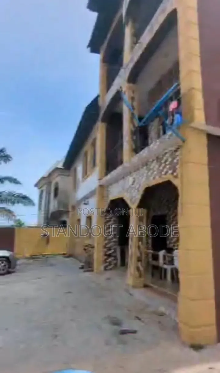2bdrm Block of Flats in Good Location, Abaranje for sale
