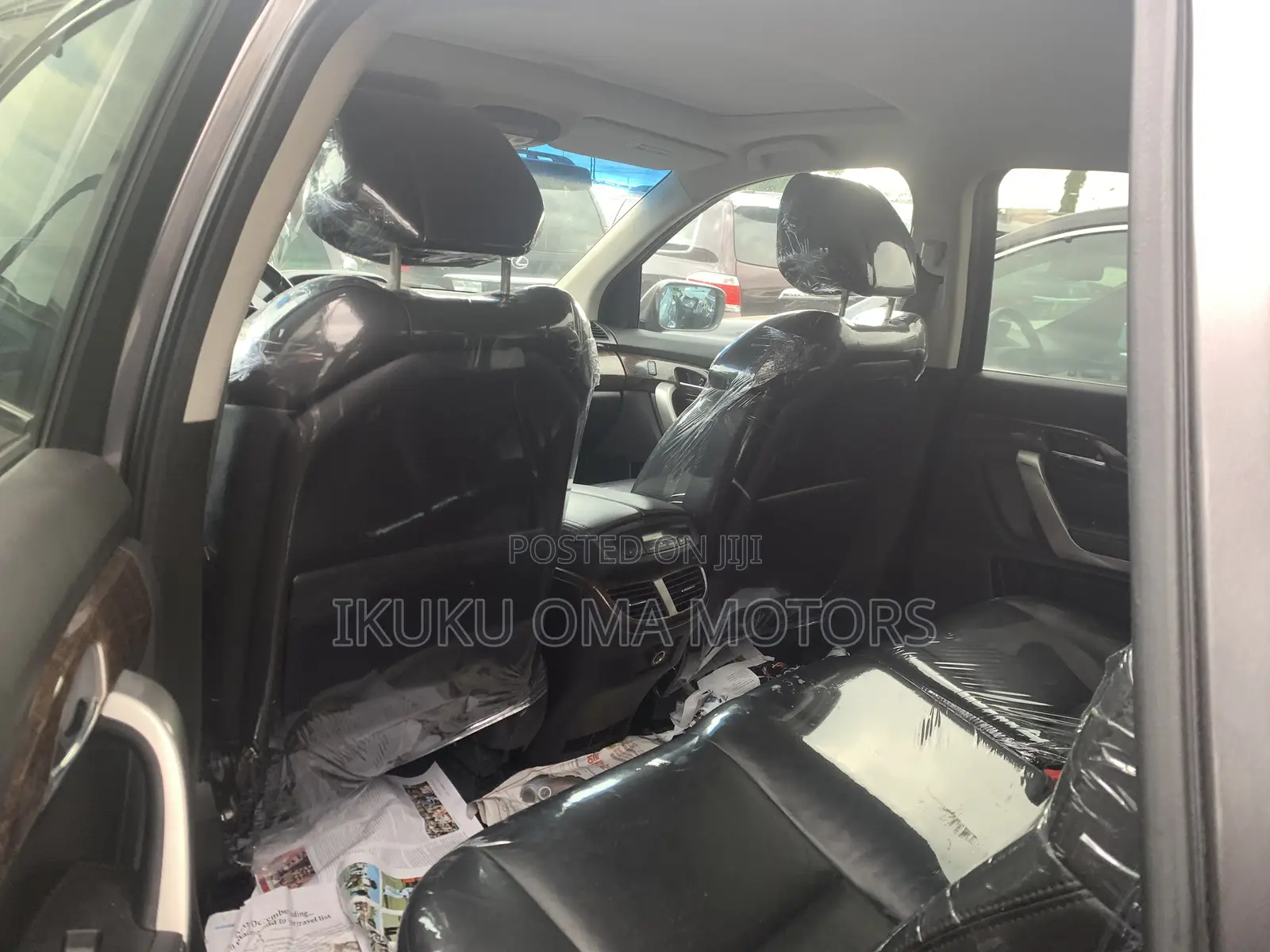 Acura MDX Technology Package SUV AWD (3.7L 6cyl 6A) 2011